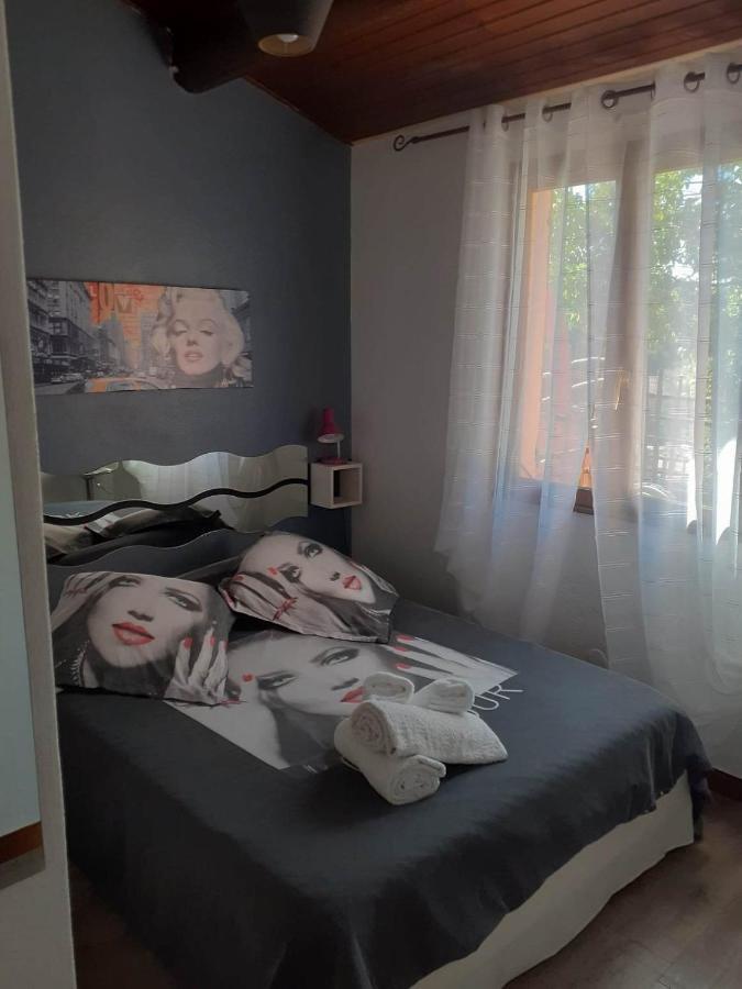 Petite Maison Леччи Екстериор снимка